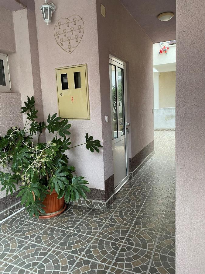 Apartments Dragan Baška Voda Exterior foto